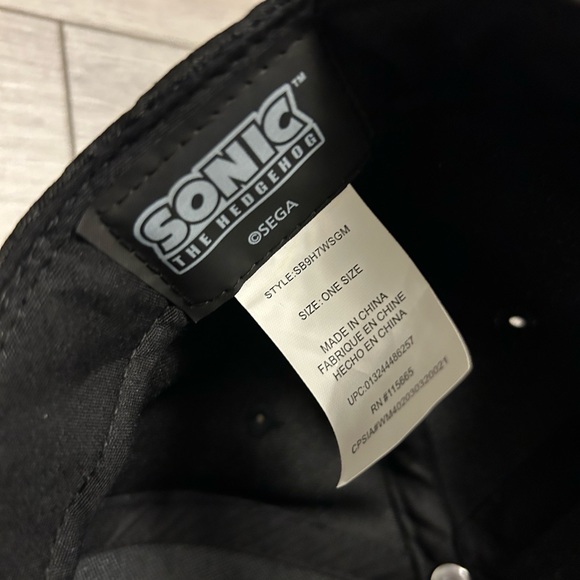 Sonic Hedgehog SnapBack Hat - Picture 4 of 5